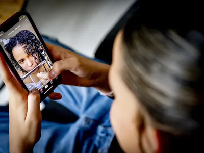 Rețele de socializare nu fac bine adolescenților - Foto: Profimedia Iimages (imagine cu rol ilustrativ)