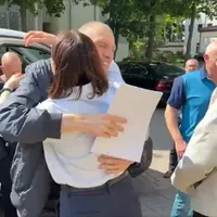 Liderul opoziţiei belaruse, Syarhei Țihanouski, a fost eliberat după aproape cinci ani de închisoare - Foto: captură video X/ Sviatlana Tsikhanouskaya