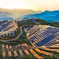 O centrală de panouri fotovoltaice a Xinyi Solar Holdings Ltd., pe 21 august, 2016, în Songxi, China