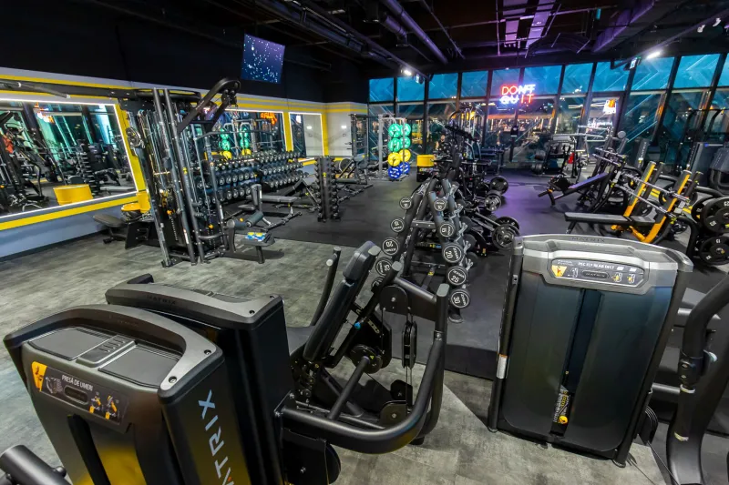 Stay Fit Gym &icirc;n RIVUS - Foto: Iulius.ro