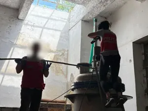Laborator de droguri sintetice descoperit la Braşov. De necrezut ce au găsit poliţiştii - Foto: Profimedia Images