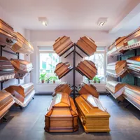 Mortalitatea COVID, „mană cerească” pentru pompele funebre: afaceri de +500 mil. lei în 2021. / Foto: buletin.de
