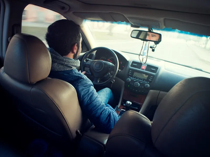 Un șofer l-a bătut pe Dănuț Lupu la conducere fără permis