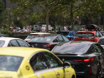 Bucureștenii, sătui de traficul aglomerat din Capitală - Foto: INQUAM Photos/George Călin (cu rol ilustrativ)