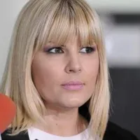 Elena Udrea, dusă de urgență la spital după ce i s-a făcut rău în Penitenciarului Târgșor - FOTO: Facebook/Elena Udrea