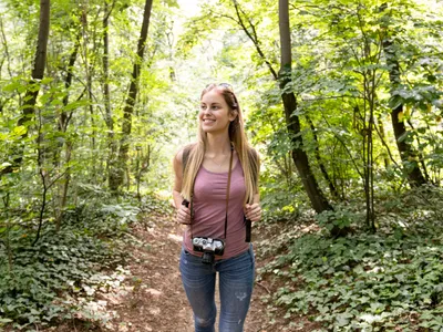 Planta care crește la marginea pădurilor și tratează arsurile grave ale pielii. Poți face comprese sau băi - Foto: Freepik (Imagine cu rol ilustrativ)