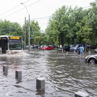 METEO Alertă pentru București. Fenomene meteo extreme. Ce trebuie să facă oamenii? - Foto: Inquam Photos / Liviu Florin Albei (rol ilustrativ)