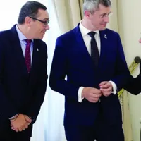 Victor Ponta alături de liderul USR Dan Barna și premierul interimar Ludovic Orban/Foto: Adevărul