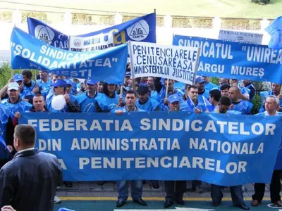 Proteste în stradă a polițiștilor de penitenciare Foto: Facebook /FSANP