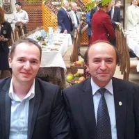 Fiul și tatăl lui cu funcții/FOTO: ziaruldeiasi.ro