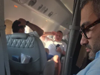 Primele imagini din avionul privat cu care politicieni și magistrați au zburat în Mykonos
