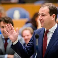 Politicienii olandezi încă negociază formarea guvernului după 226 de zile de la alegeri/FOTO: parool.nl
