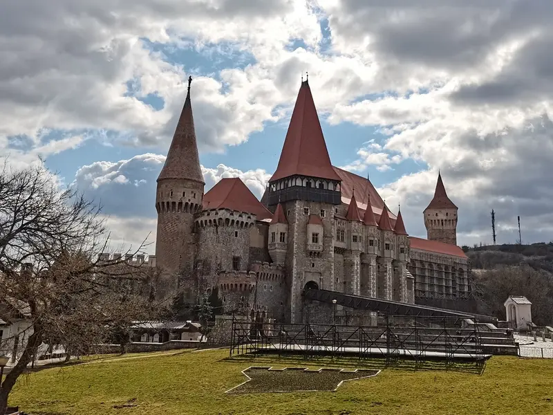 Castelul unde Dracula a fost închis, printre cele mai înfricoșătoare din lume