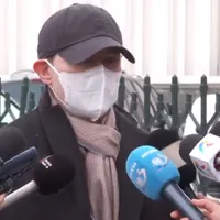 Premierul Florin Cîţu a venit pe jos la Palatul Victoria. / Foto: digi24.ro