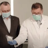 Testele de salivă ale vrajbei. Părinți & sindicate: Nu respectă reguli sanitare. Guvern: Sunt sigure/FOTO: MEN & MS