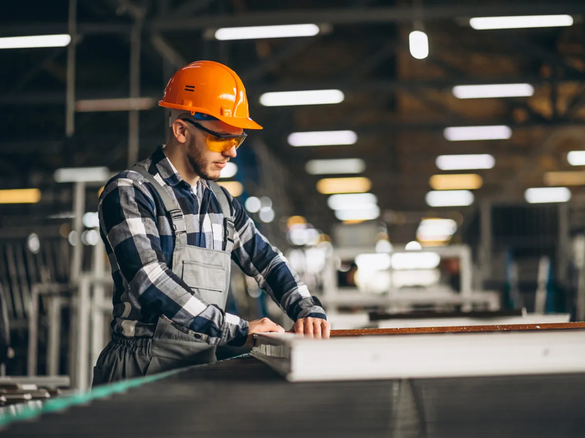 Investiție în fabrică - Foto: Freepik (Imagine cu rol ilustrativ)