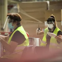 Cum se lucrează în pandemie în uzina Ford de la Craiova/FOTO: Ford