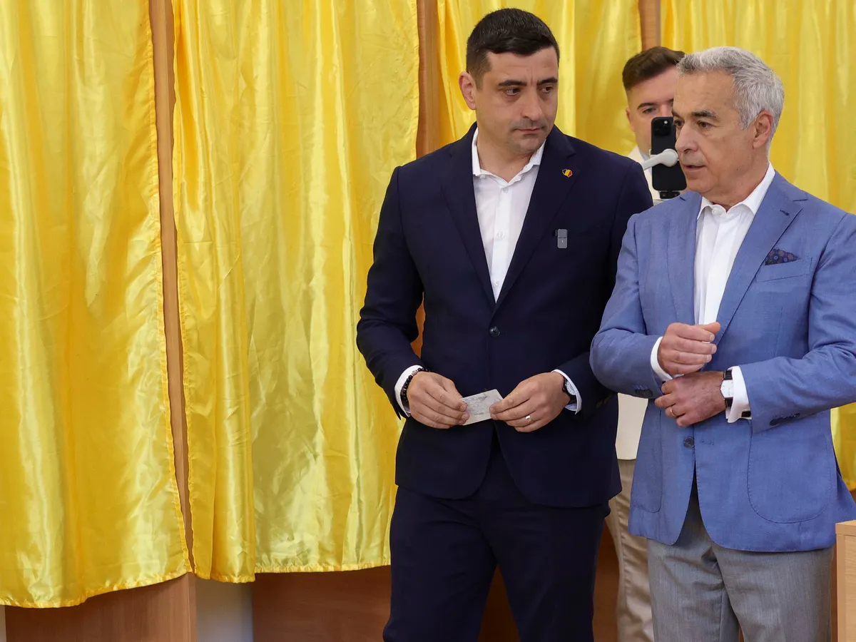 George Simion și Călin Georgescu - Foto: INQUAM PHOTOS / Octav Ganea