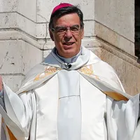 Monseniorul Aupetit ar fi avut în 2012 "un comportament ambiguu cu o persoană foarte prezentă în faţa lui". / Foto: abcnews.go.com