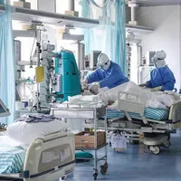 Nevoia de ține școlile deschise face miracole: la Brașov și Cluj „dispar” bolnavii COVID de la ATI / Turnul Sfatului