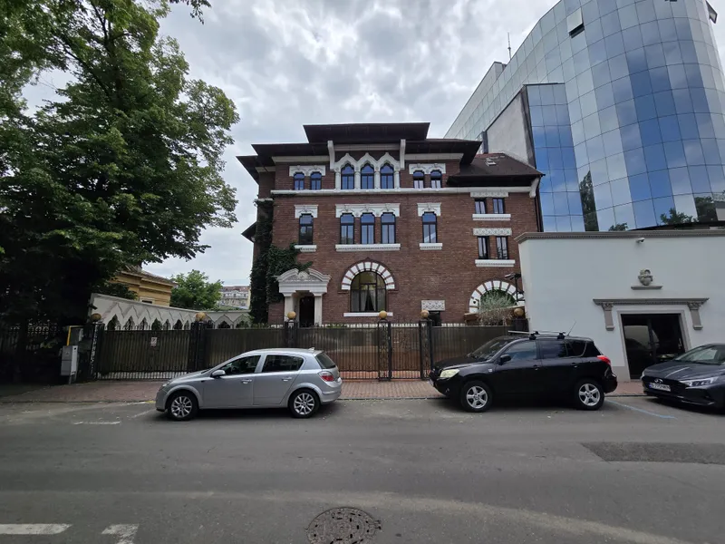 Maricel Păcuraru, patronul televiziunii poporului,  Realitatea Plus, folosește un palat de 1001 metri pătrați. Sursă foto: Newsweek România