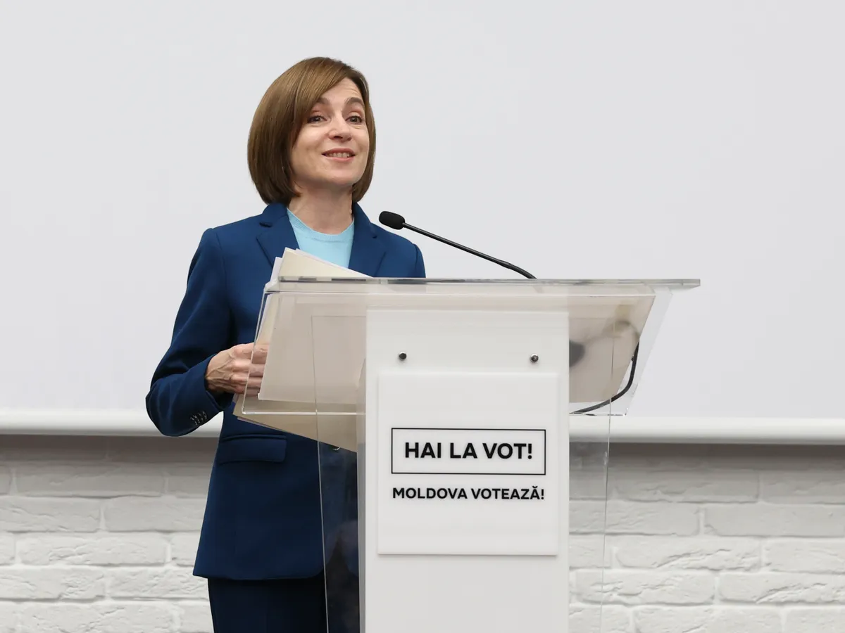 VIDEO Maia Sandu, decorată cu Ordinul European de Merit. "Această distincţie aparţine oamenilor din Moldova"