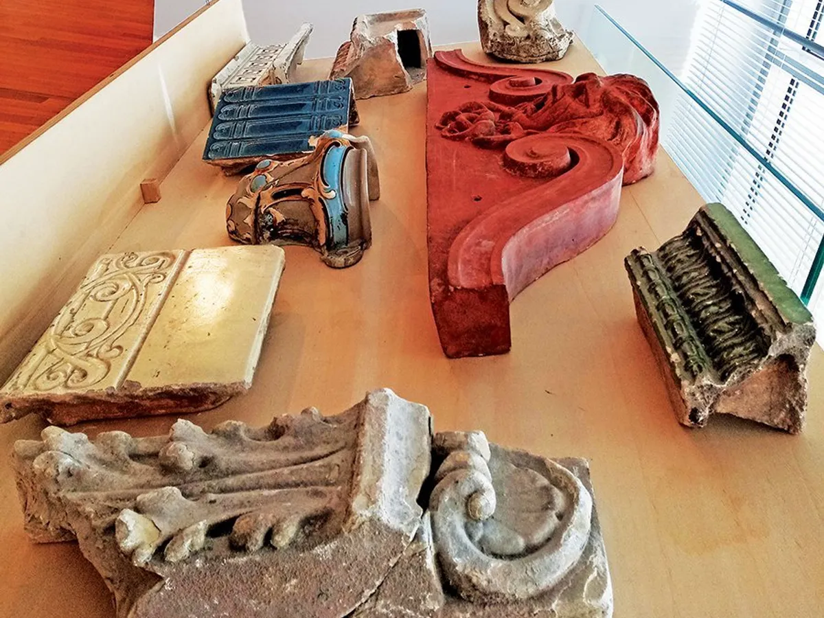 Fragmente din casele demolate, de la Muzeul Școlii de Arhitectură