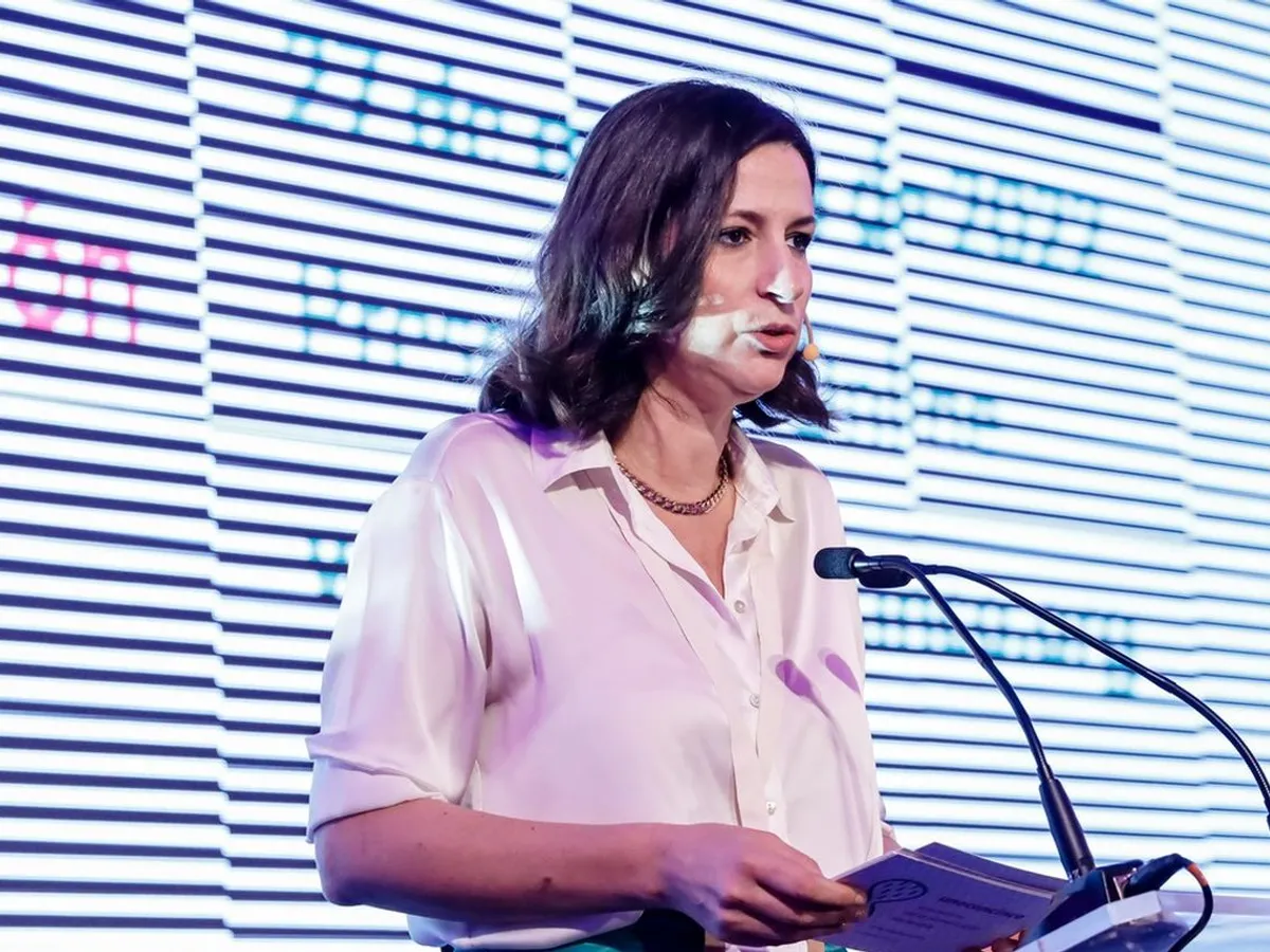 Corupţie în UE. Avertizori de integritate au transmis informaţii către OLAF. A urmat vânătoarea de vrăjitoare