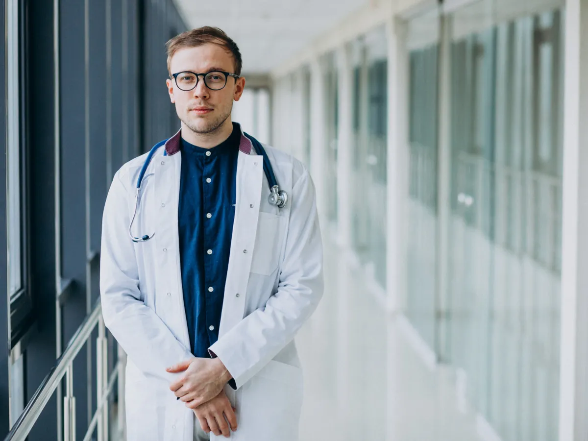 Doctor - Foto: Magnific (Imagine cu rol ilustrativ)