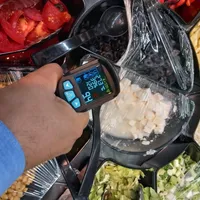 Control ANPC la comercianții din Aeroportul Otopeni: amenzi mari, alimente retrase, locații închise - Foto: ANPC(imagine cu rol ilustrativ)