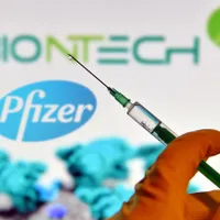 Încă 224.640 de doze de vaccin anti-COVID Pfizer BioNTech ajung în România. / Foto: zf.ro