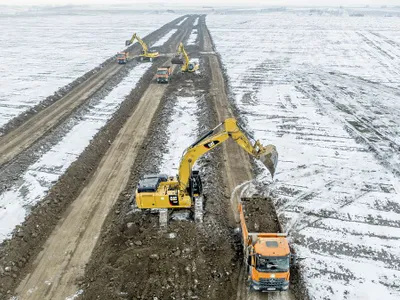 Autostrada Moldovei, care costă 5.840.000.000 €, prinde contur. Pe unde circuli din 20 noiembrie? - Foto: INQUAM PHOTOS/Casian Mitu