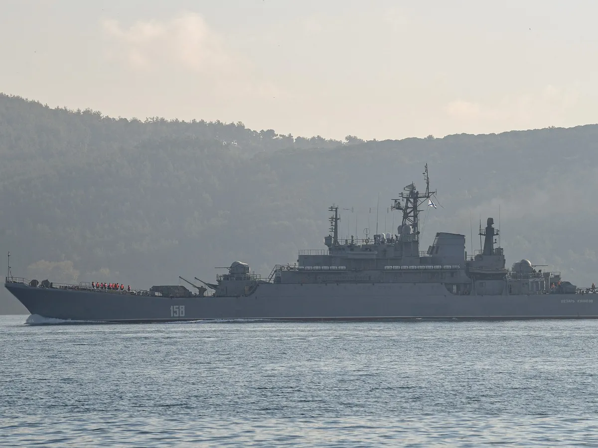 Cum au devenit navele de război rusești invizibile în Marea Neagră? Spre ce punct strategic se duc? - Foto: profimedia Images