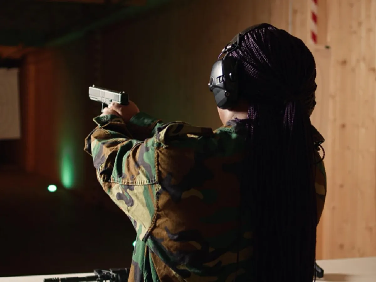 Cum a trimis un român din Spania, două arme letale în țară? Cine l-a dat de gol?