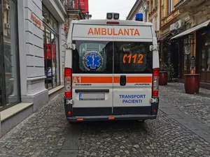 Un copil a căzut de la 4 metri înălțime după ce s-a urcat pe o clădire dezafectată. Ce a pățit? - Foto: Arhiva (imagine cu rol ilustrativ)
