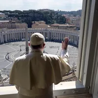 Vaticanul a introdus certificatul COVID pentru lucrători şi vizitatori. Doar la slujbe nu se cere. / Foto: cnn.com