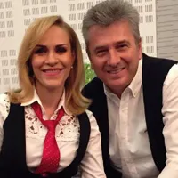 Deși presa se aștepta ca Gabriela Firea să candideze la președinție, soțul ei, Florentin Pandele, este cel care și-a anunțat candidatura Foto: Facebook