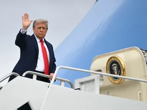 Trump i-a sunat pe liderii europeni, șeful NATO și Zelenski, după „întâlnirea de Nota 10” cu Putin - Foto: Profimedia Images