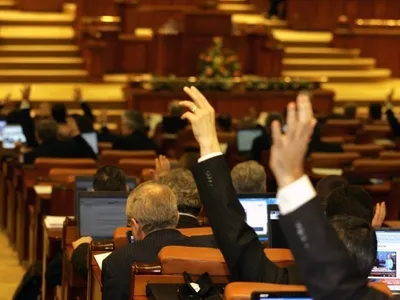 Alianța PSD-ALDE-UDRM a votat la foc automat modificările toxice ale legilor justiției