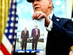 Ce ironie! Kasparov i-a spus lui Trump unde să agațe fotografia cu Putin, după momentul bizar de la Casa Albă