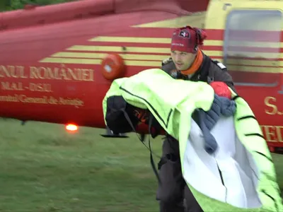 Eroul lui Alex. Mărturia lui Mihail Soare, salvatorul care l-a zărit pe copil cu coada ochiului, din elicopter: Nici nu putea să plângă