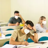 Universitățile se deschid în scenariul roșu. Timișoara și Cluj Napoca, cele mai „infectate” centre / BestCollege