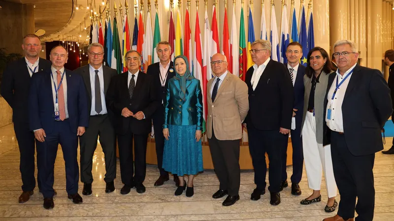 Maryam Rajawi, președinta aleasă a Consiliului Național al Rezistenței din Iran (NCRI) - Foto: Profimedia Images