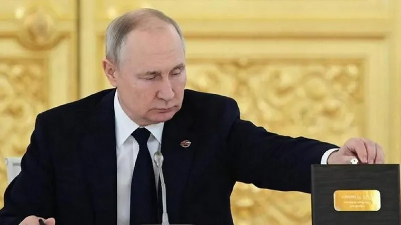 România a ieșit din două dintre „băncile lui Putin” în 464 zile - Foto: Profimedia Images
