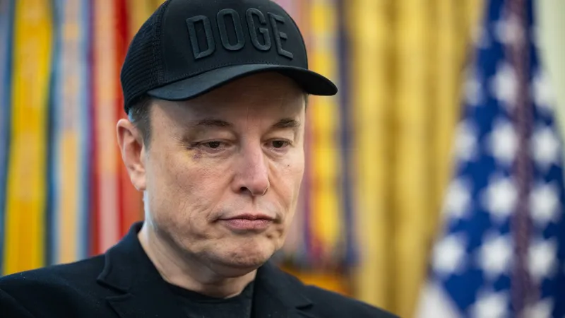 Miliardarul excentric Elon Musk, vânăt și cu ochiul drept umflat. Cine l-a bătut? - Foto: Profimedia Images