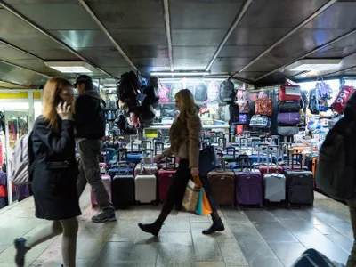 Metrorex a anunţat că a notificat firma care administrează spaţiile comerciale de la metrou ca, în regim de urgenţă, să fie eliberate şi predate. / Foto: vice.com