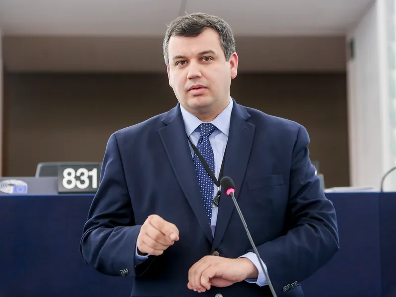 Eugen Tomac și-a depus demisia din funcţia de preşedinte al PMP/FOTO: caleaeuropeană.ro