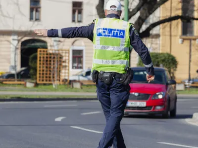 Când rămâi fără permis pentru viteză. Cele două praguri care aduc suspendarea pentru 90 sau 120 de zile