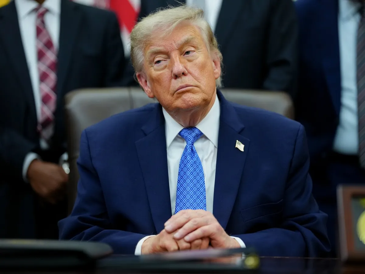 Trump amenință Europa cu taxe vamale de 100%. Niciun acord comercial nu va opri sancțiunile