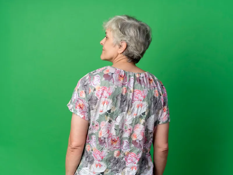 Alimentul din bucătărie care ajută femeile aflate la menopauză să scape de bufeuri. O sticlă - 5 lei - Foto: Freepik / imagine cu rol ilustrativ